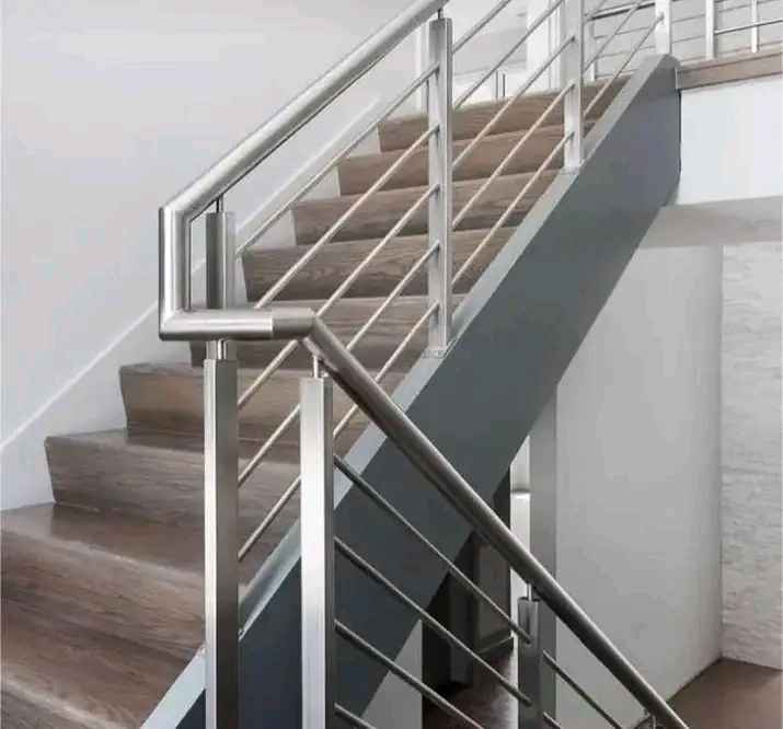 Railing Tangga Stenlis Mewah
